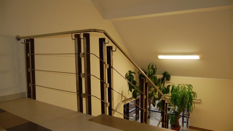 External and internal railings